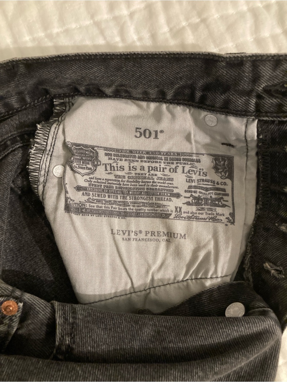 Levi’s 501 Original Jeans - Picture 6 of 8